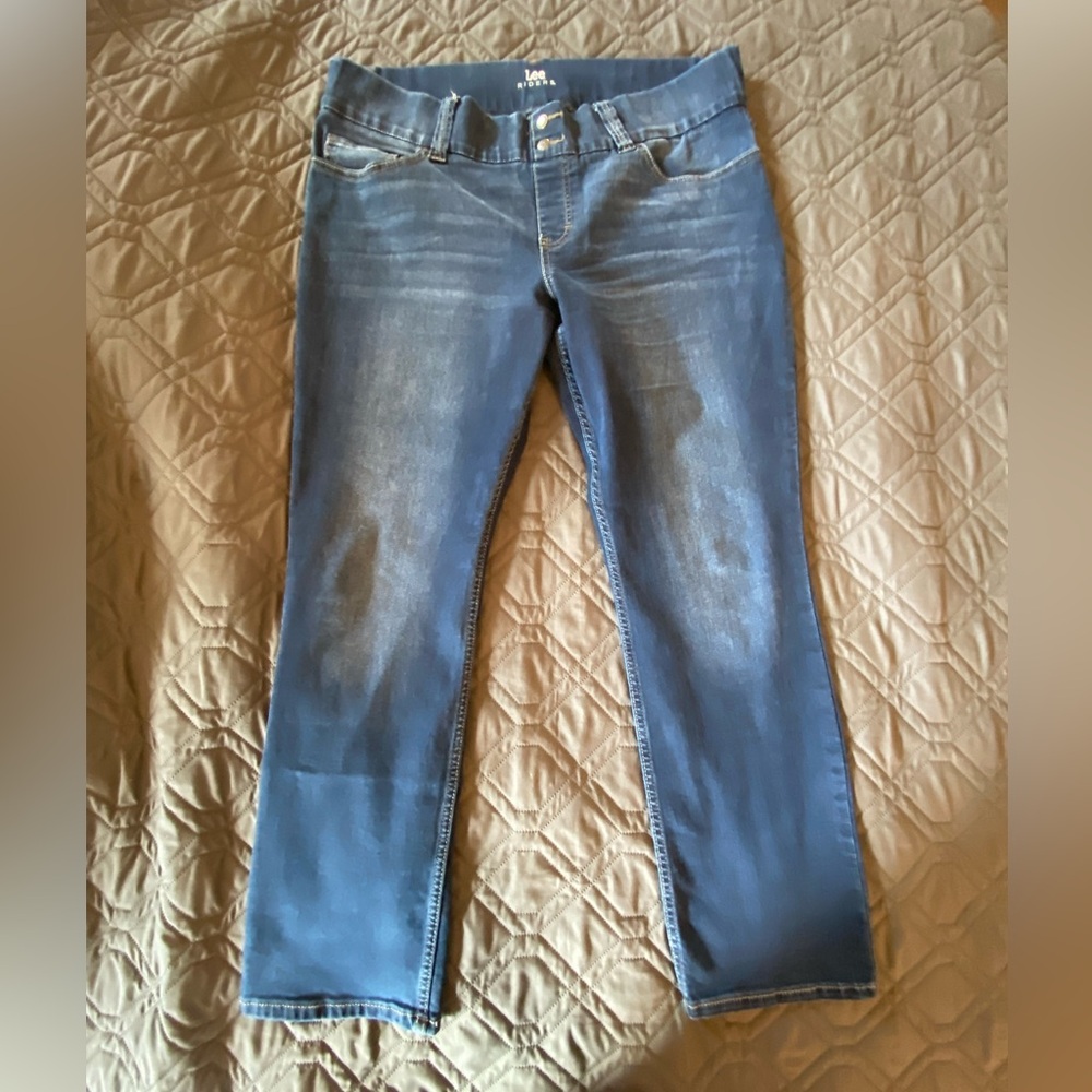 Pull on jeans - Picture 2 of 8